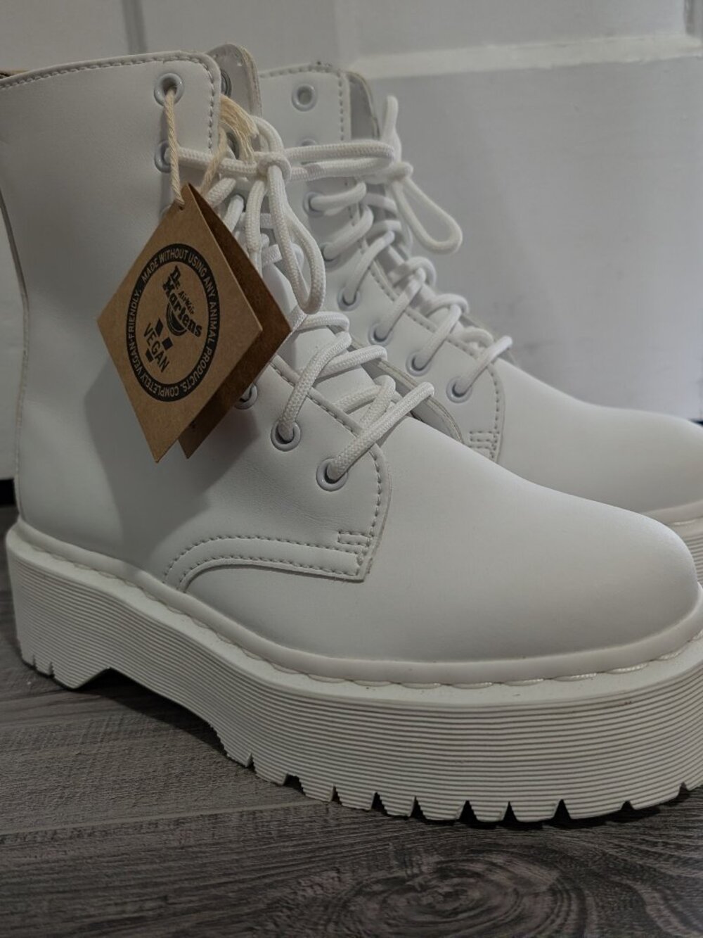 NWT Dr. Martens Vegan Jadon II platform boot - white